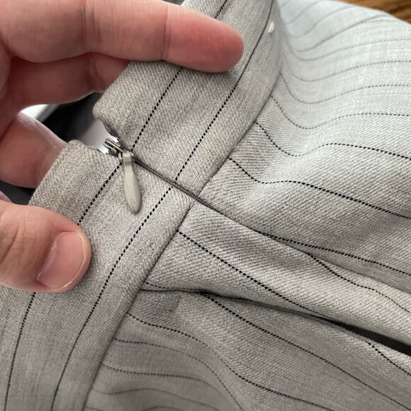 Ann Taylor Women 6 Gray Striped High Rise Bi-Stretch The Side Zip Straight Pant - Picture 8 of 10